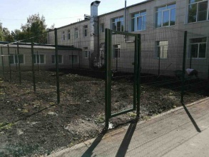 3D заборы для школы 15 метров фото в Горках Ленинских